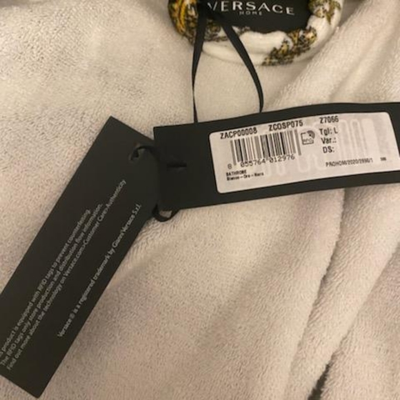 SOLD New Versace I Heart Baroque cotten terry Bathrobe in gold size large RARE - Picture 13 of 13
